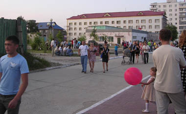 День города. Ленск, 18 июля 2009 года. Владелец фотографии - сайт школы номер 1 города Ленска