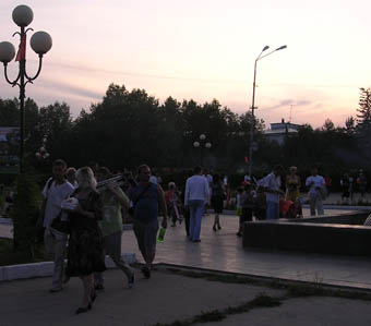 День города. Ленск, 18 июля 2009 года. Владелец фотографии - сайт школы номер 1 города Ленска